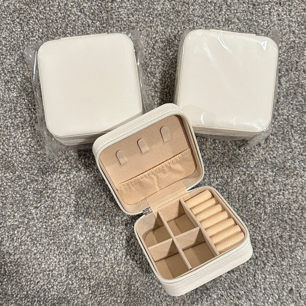White and Baby Pink Jewelry Organizer Box